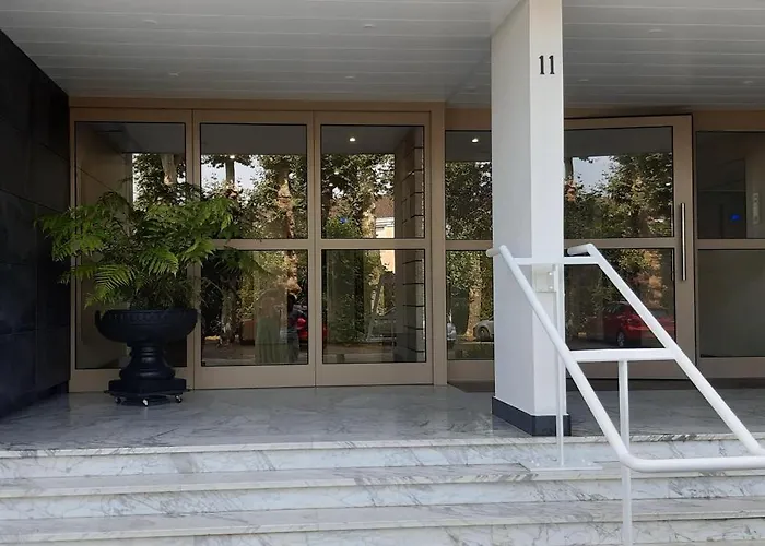 Bed & Breakfast Boheme Chic: Airport-proximate With Free Parking 4*